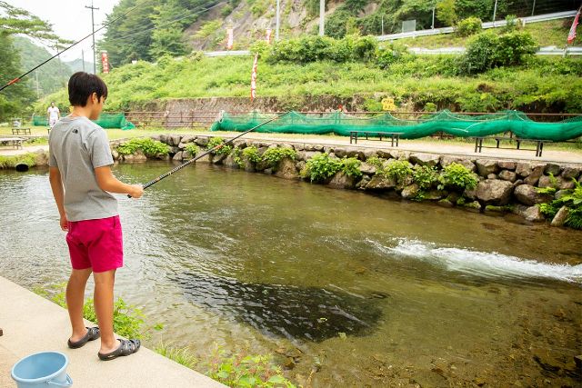 広島県山県郡安芸太田町の釣り堀 渓流茶園 の情報