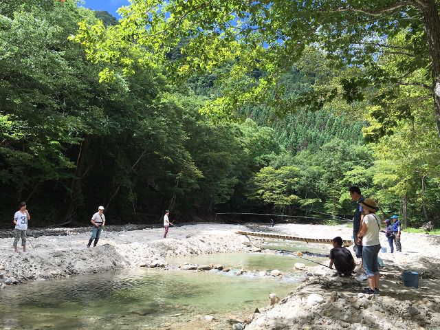 栃木県日光市の釣り堀 三依渓流つり場 の情報