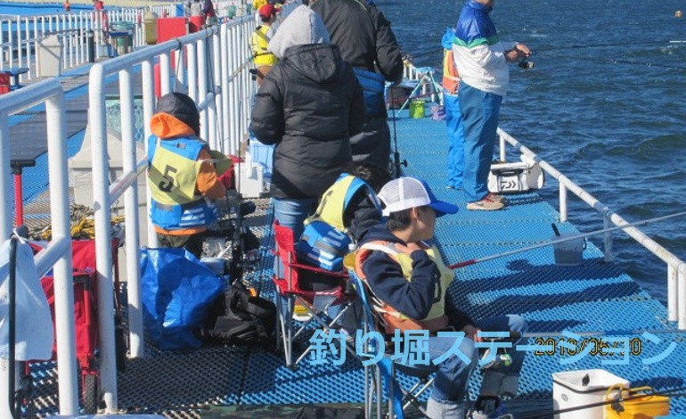 海釣り公園へ行ってみよう 釣れる魚 道具 時期 釣り方を解説